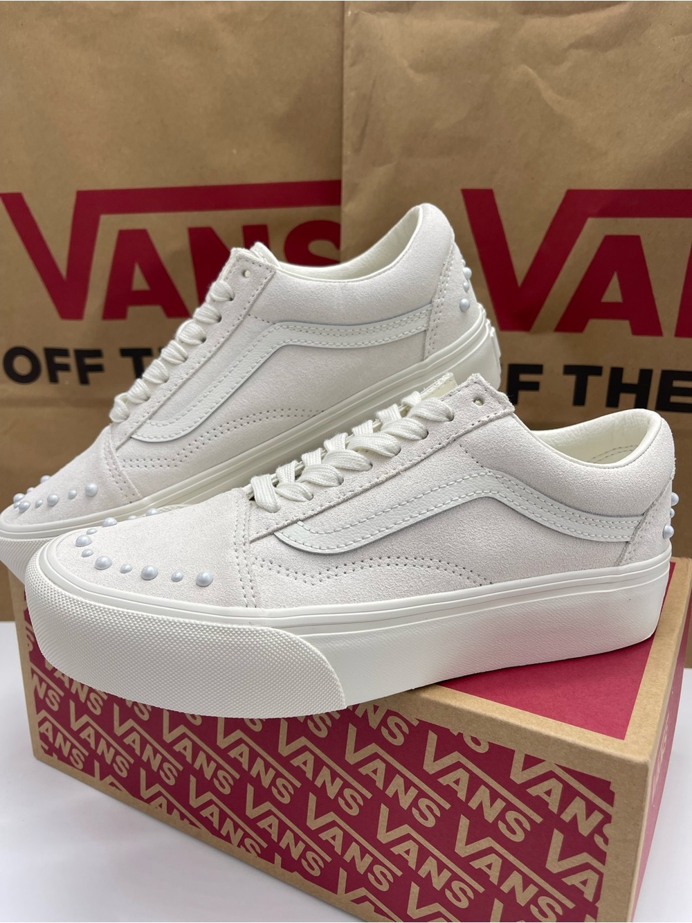 Vans Old Skool Platform
Pearls Marshmallow
VN000E87CCZ Sneakers - Picture 9 of 16